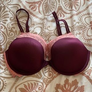 VS Pink bra